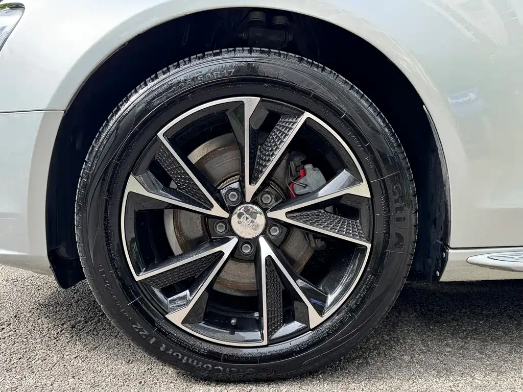 Audi A4L 2016 — фото 22