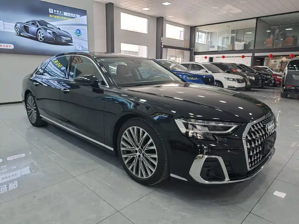 Audi A8 2025