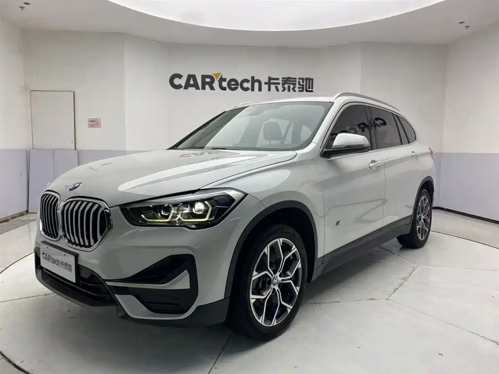 BMW X1 2020 — фото 1
