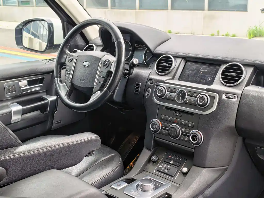 Land Rover Discovery 2016 — фото 5