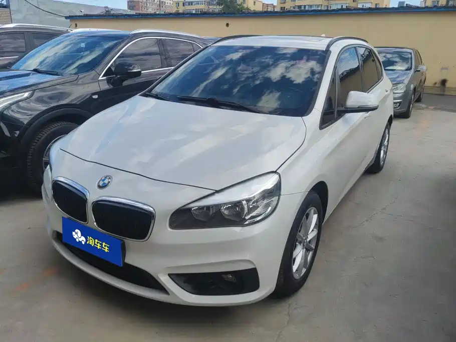 BMW 2 Series Station Wagon 2017