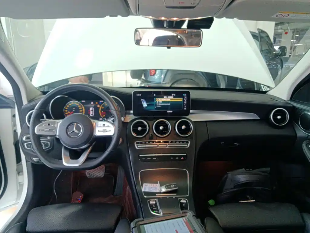 Mercedes-Benz C-Class 2020