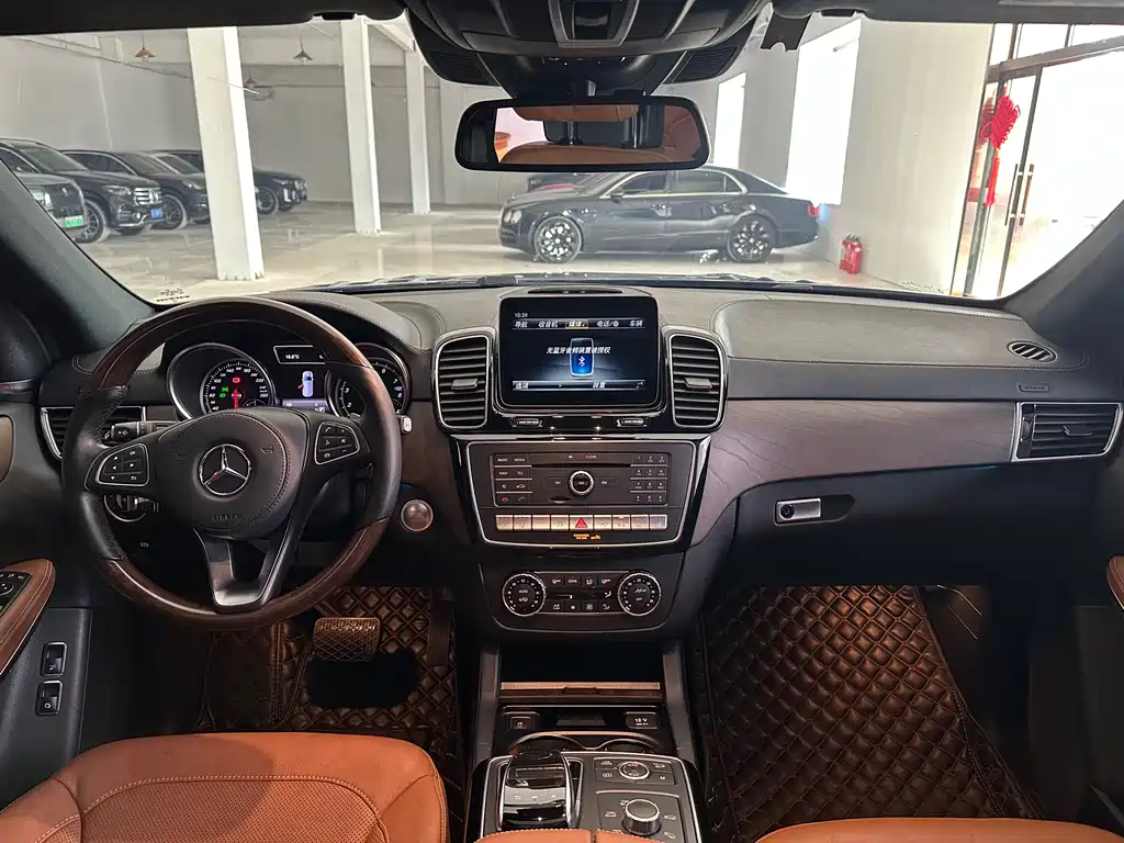 Mercedes-Benz GLS 2019 — фото 9