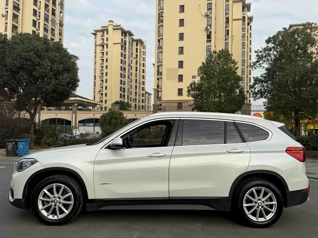 BMW X1 2018 — фото 14