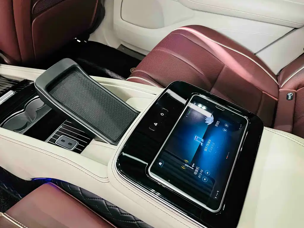 Mercedes-Benz GLS 2023 — фото 21