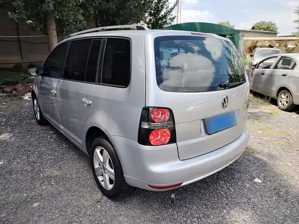 Volkswagen Touran 2015