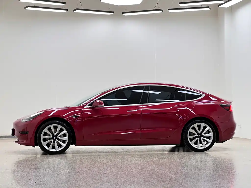 Tesla Model 3 2020 — фото 4