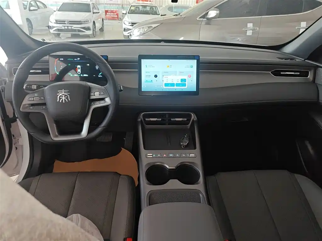 BYD Qin PLUS 2025 — фото 10