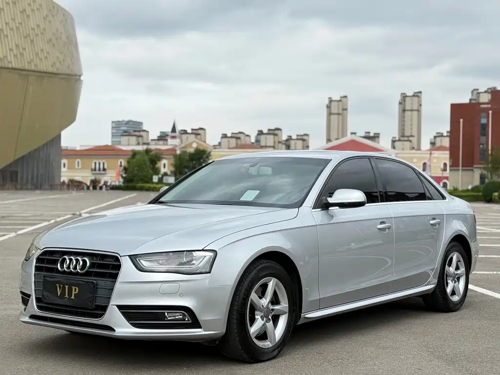 Audi A4L 2014