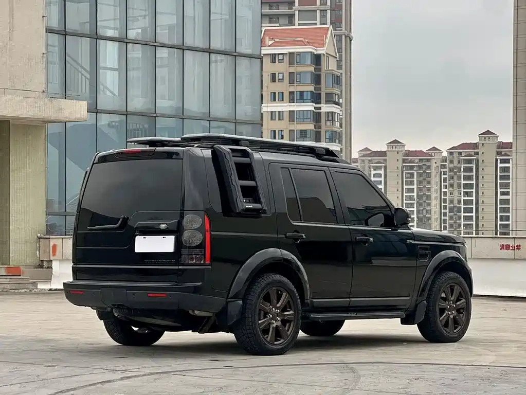 Land Rover Discovery 2015 — фото 7