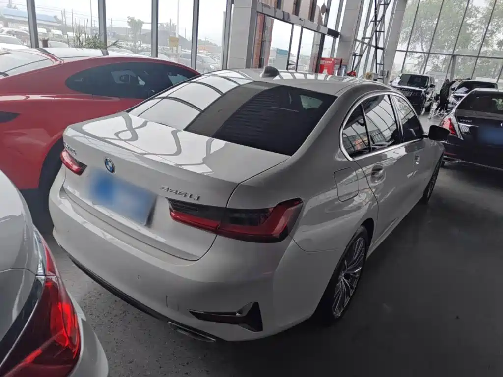 BMW 3 Series 2020