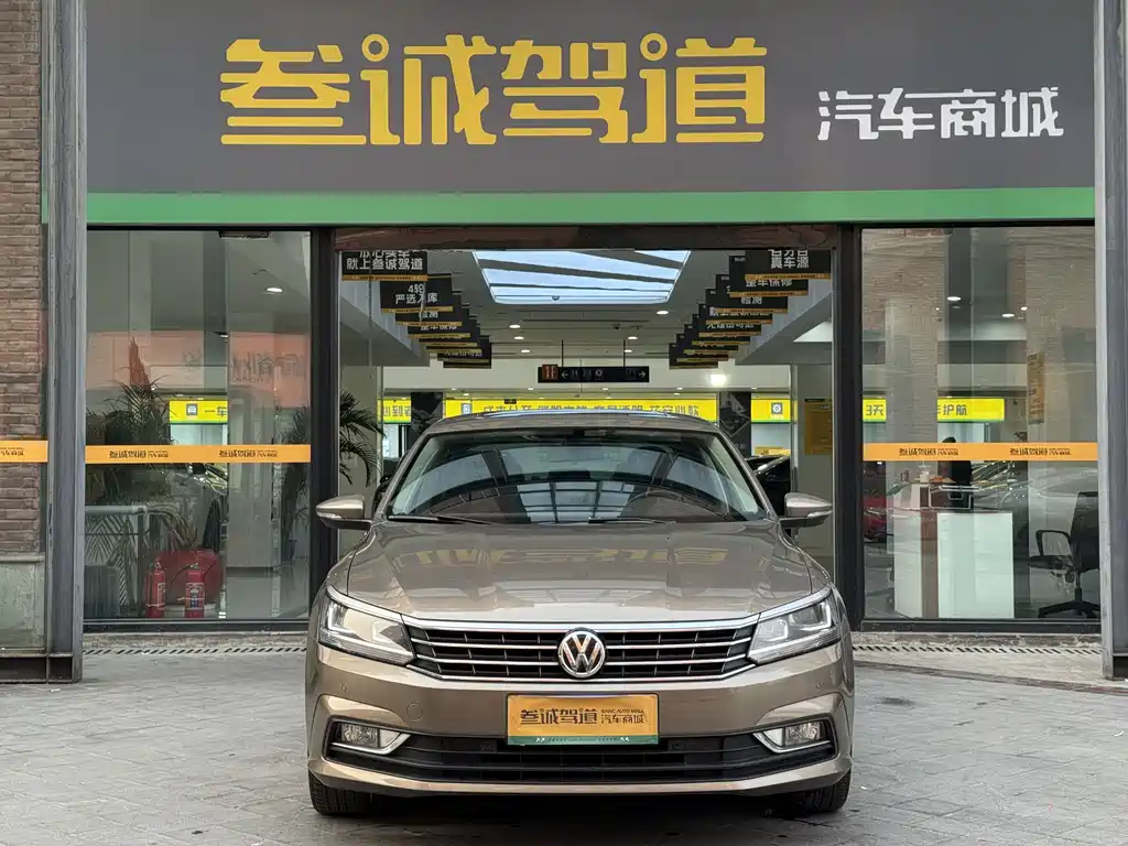 Volkswagen Passat 2018 — фото 2