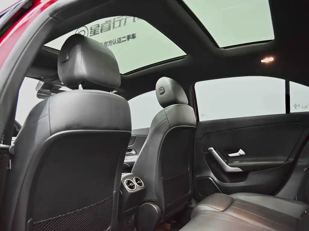 Mercedes-Benz A-Class 2022 — фото 23