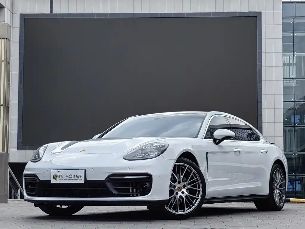 Porsche Panamera 2024 — фото 1