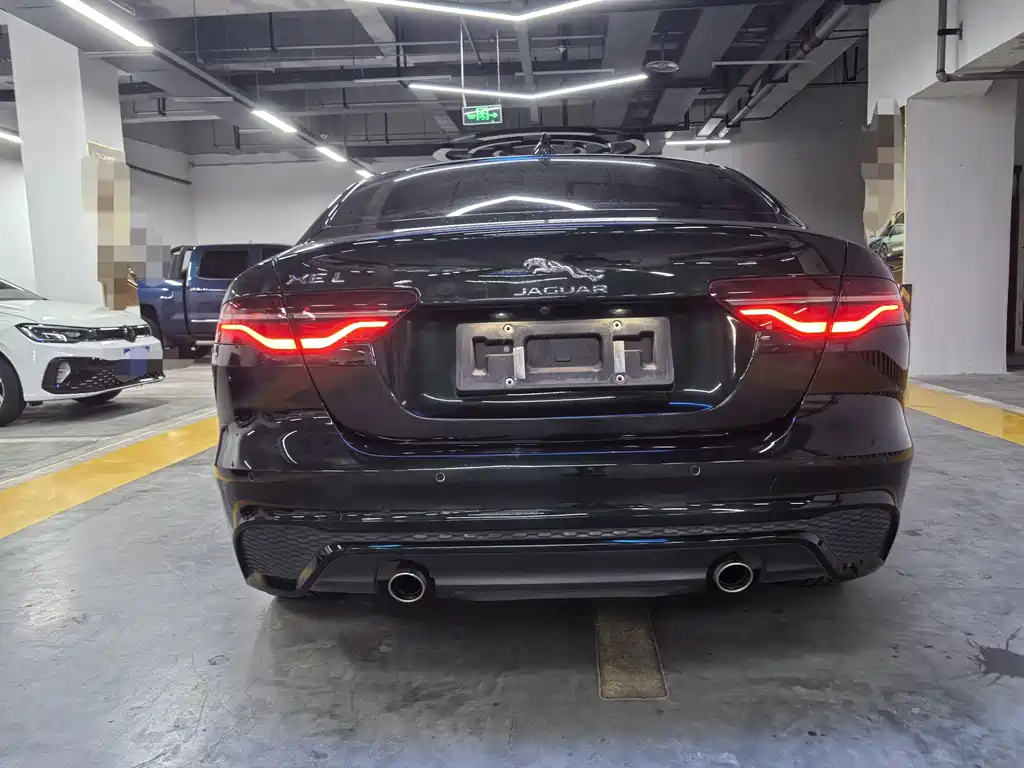 Jaguar XEL 2023 — фото 18