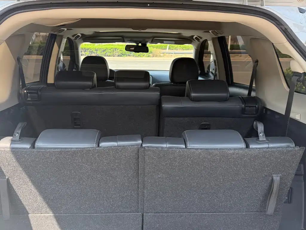 Mitsubishi Outlander 2022 — фото 16
