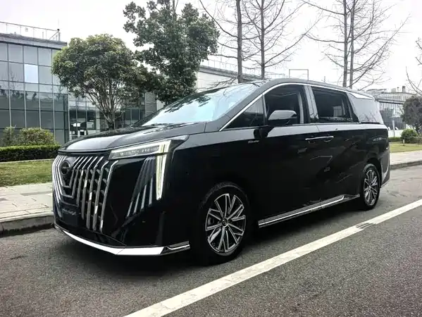 GAC Trumpchi M8 2025