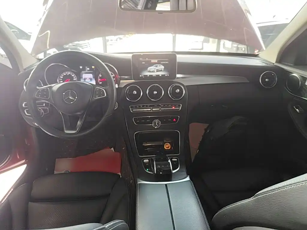 Mercedes-Benz C-Class 2017 — фото 10