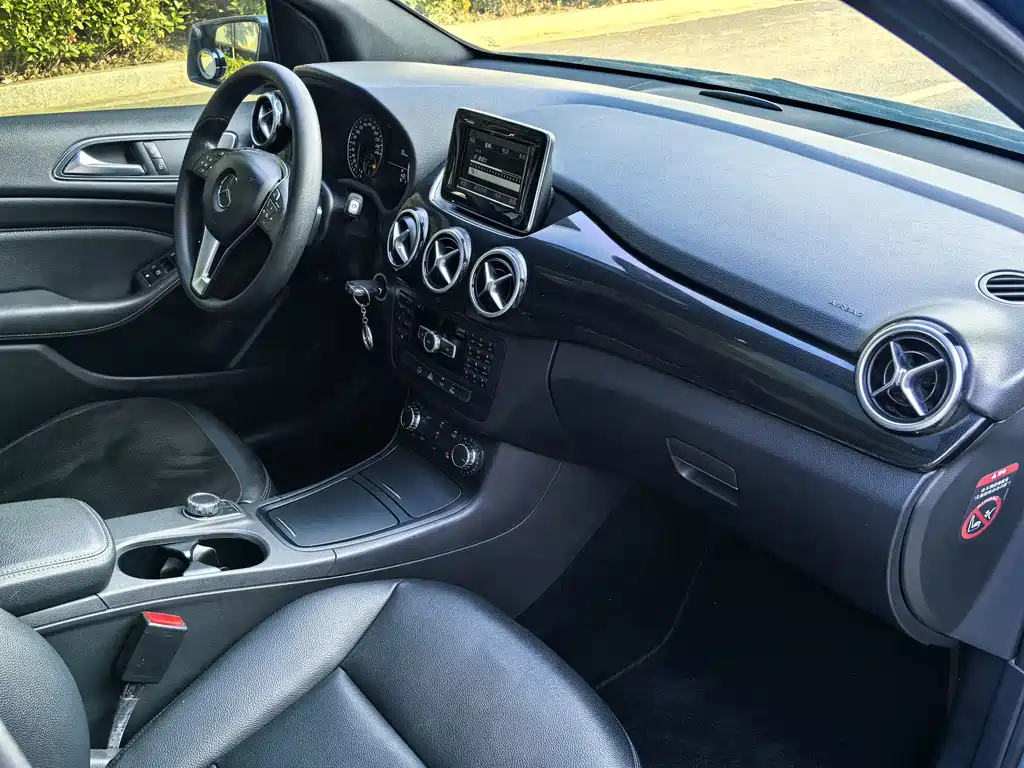 Mercedes-Benz B-Class 2013 — фото 13