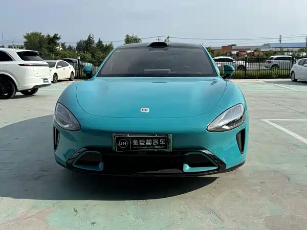 Xiaomi SU7 2025