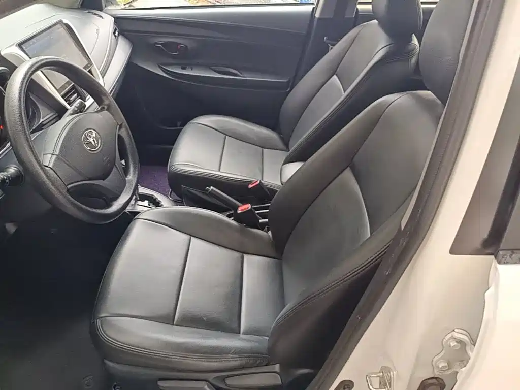 Toyota Yaris L 2019 — фото 15