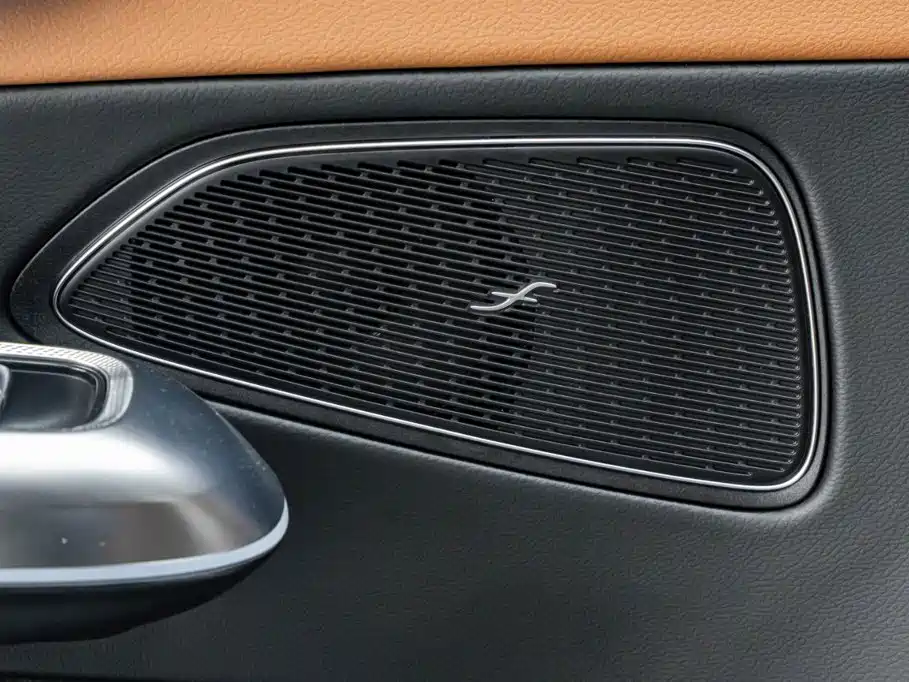 Mercedes-Benz E-Class 2025 — фото 21