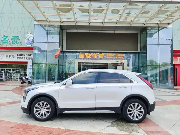Cadillac XT4 2021