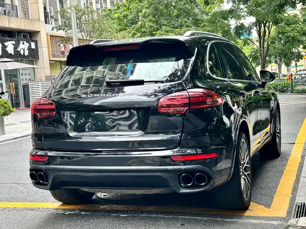 Porsche Cayenne 2012