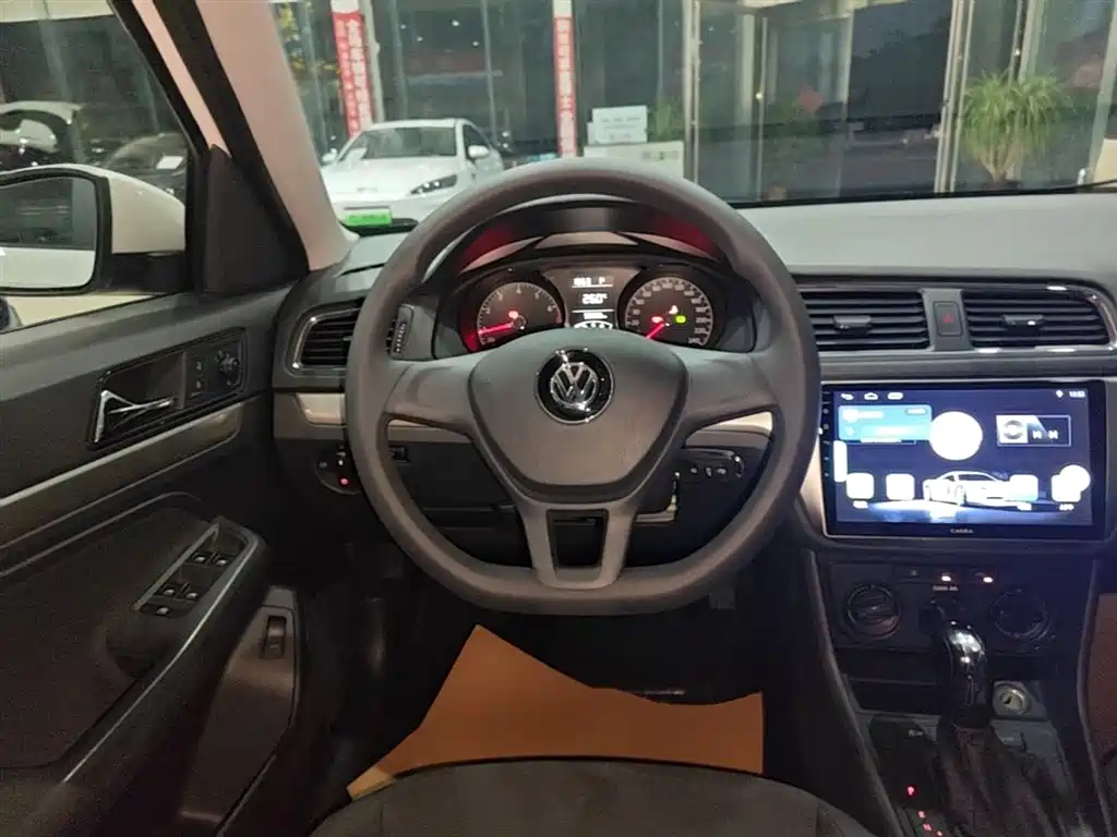 Volkswagen Lavida 2019 — фото 11