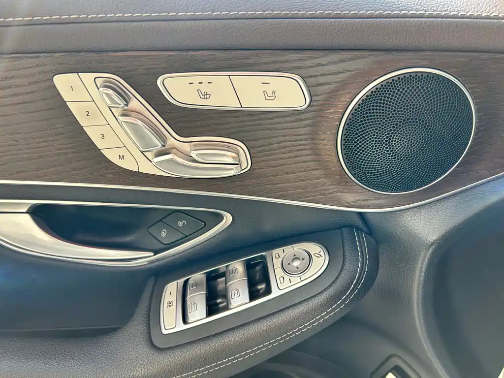 Mercedes-Benz GLC 2021 — фото 15