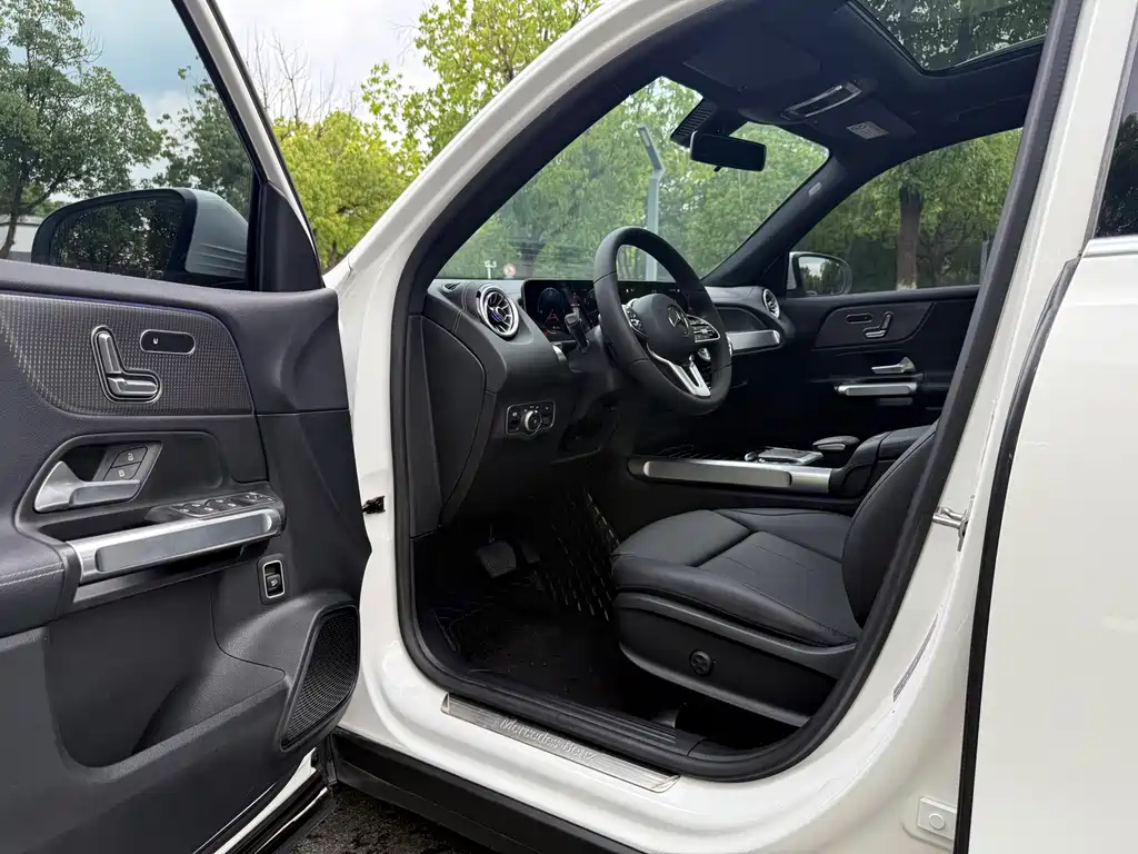 Mercedes-Benz GLB 2020