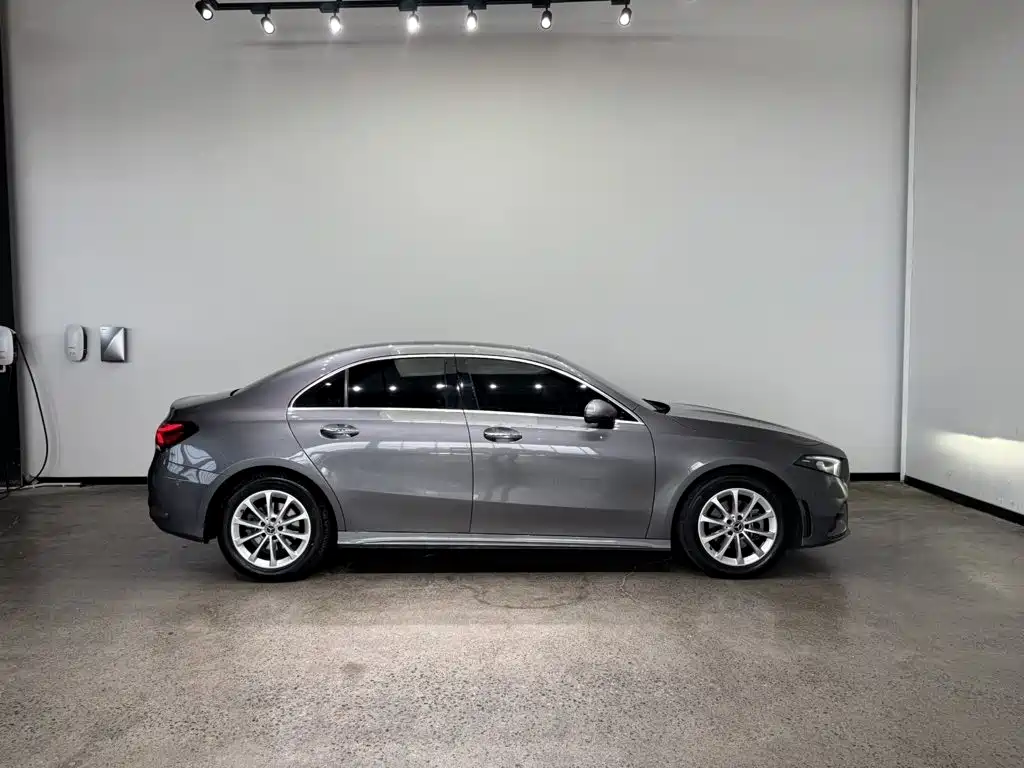 Mercedes-Benz A-Class 2021 — фото 7