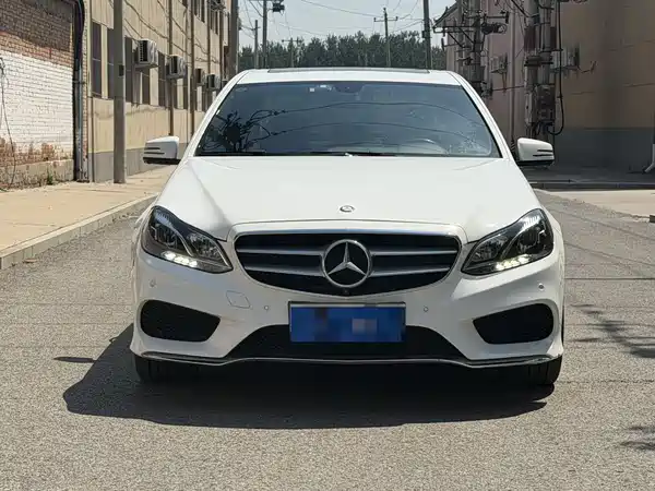Mercedes-Benz E-Class 2015