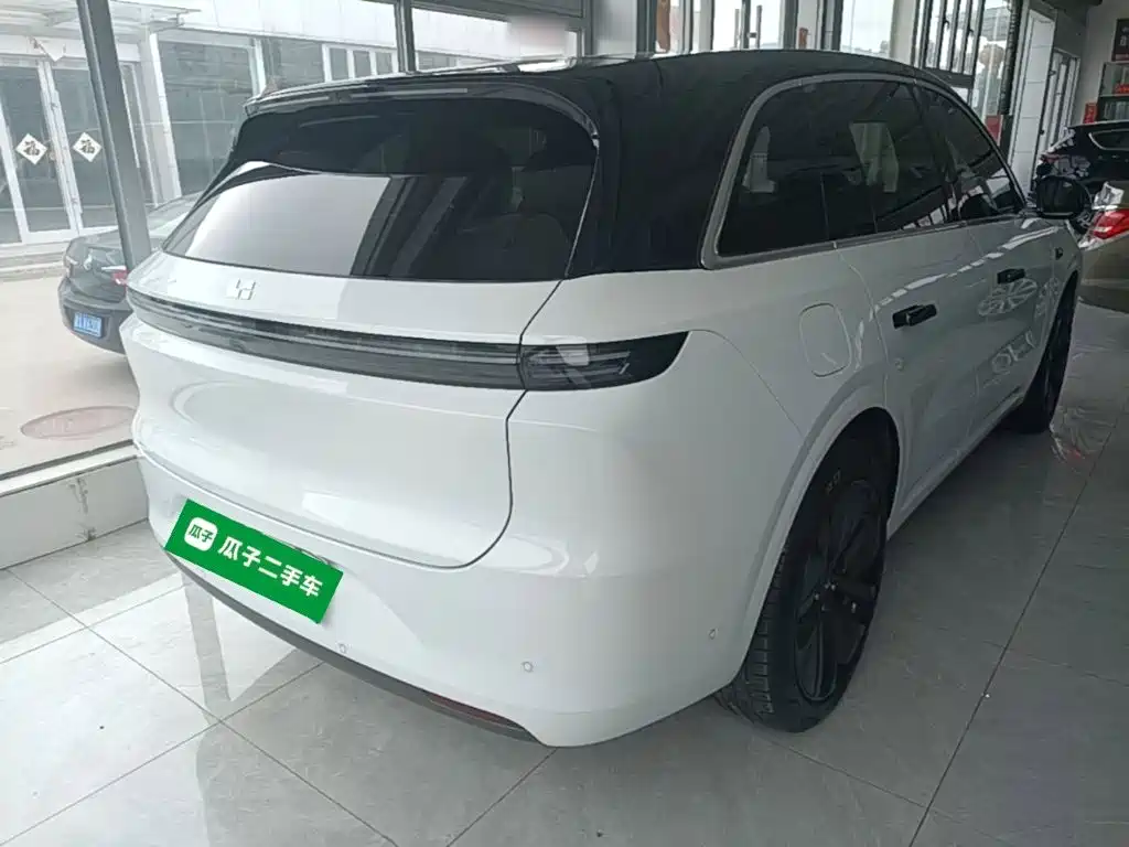 Li Auto Li L6 2025