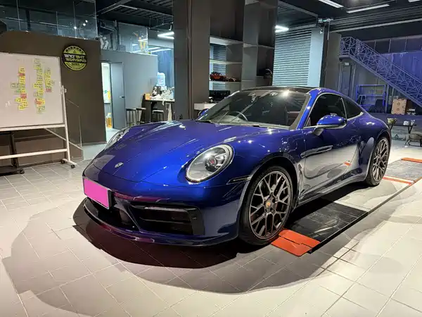 Porsche 911 2021