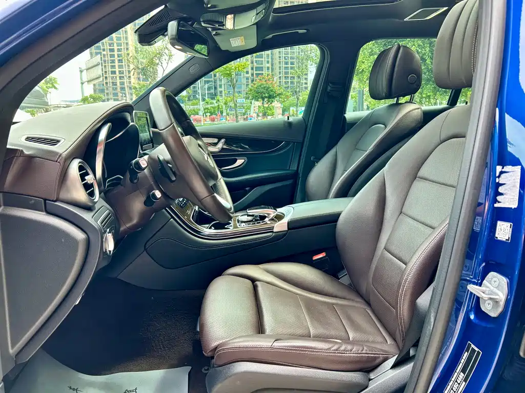 Mercedes-Benz GLC 2019 — фото 10