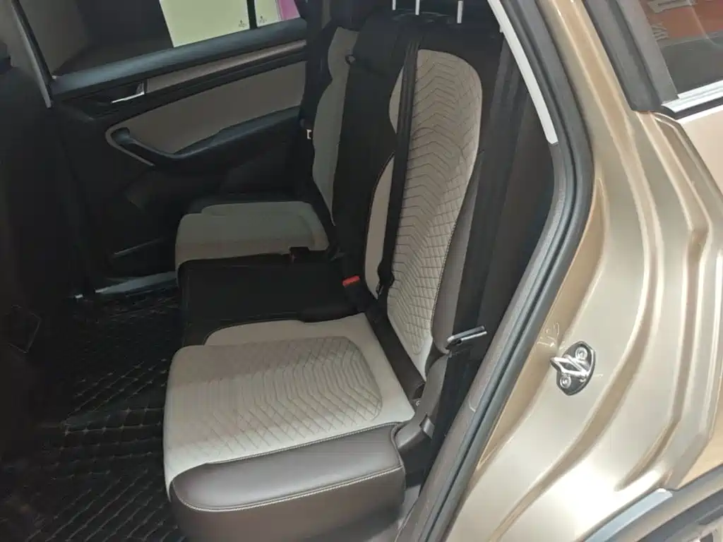 Skoda Kodiaq 2017 — фото 17