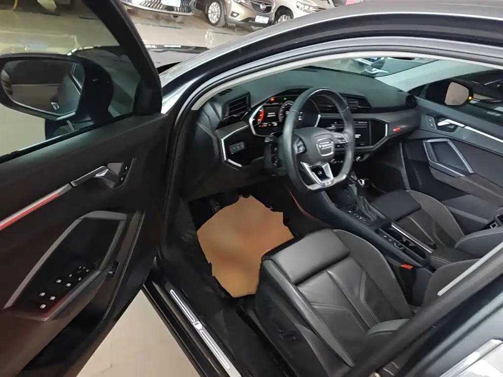 Audi Q3 Sportback 2022 — фото 16