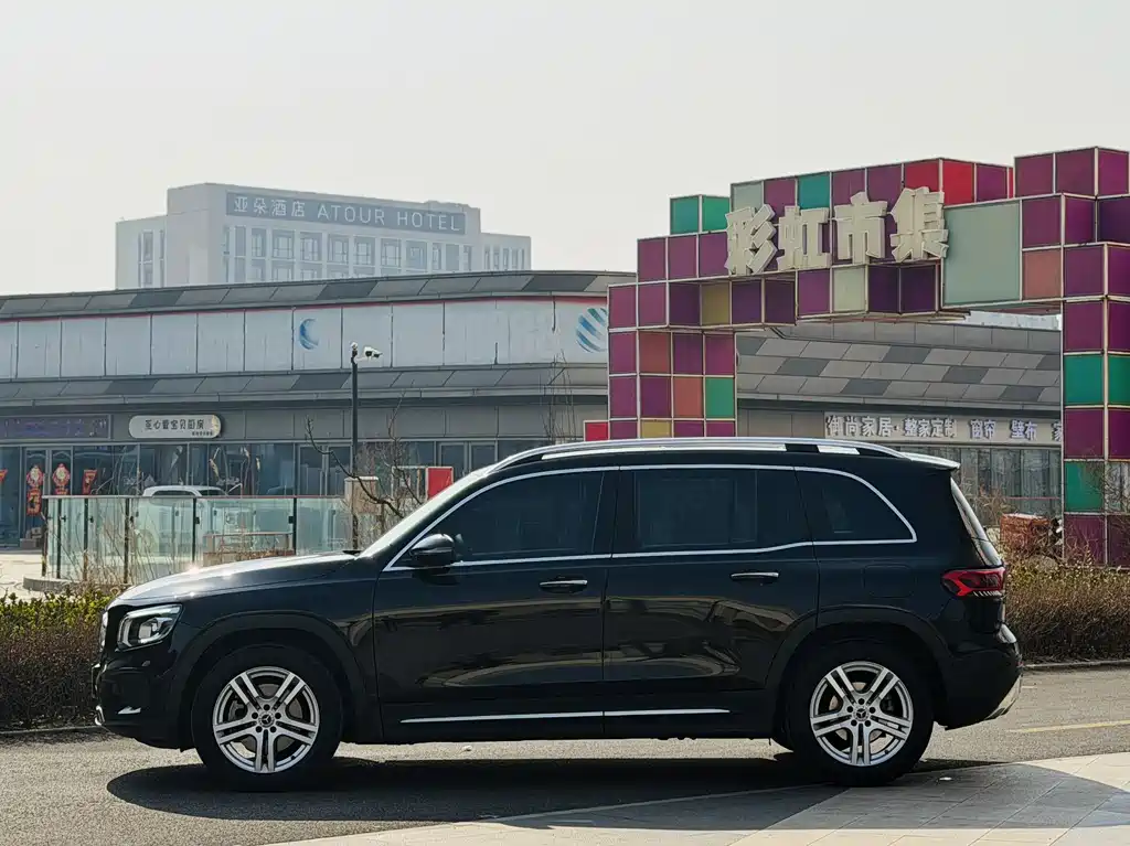 Mercedes-Benz GLB 2022