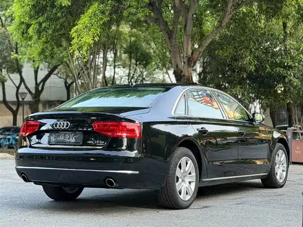 Audi A8 2013