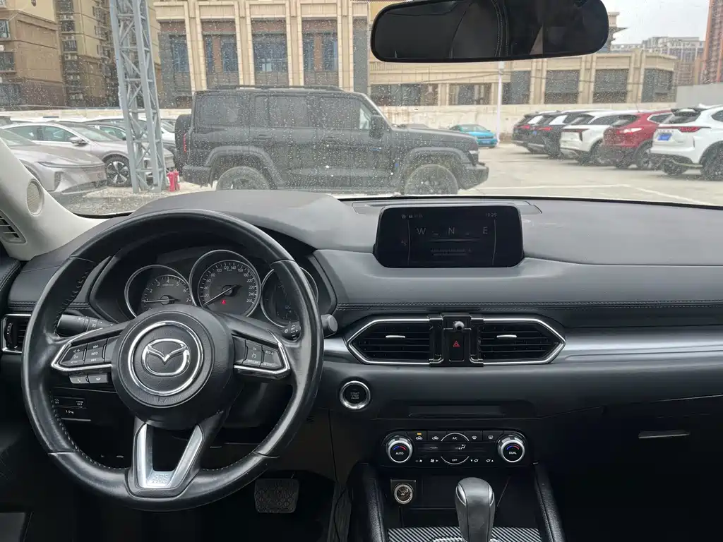 Mazda CX-5 2018 — фото 10