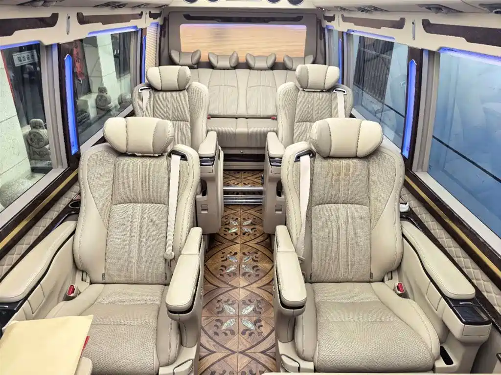 Toyota Coaster 2019 — фото 6