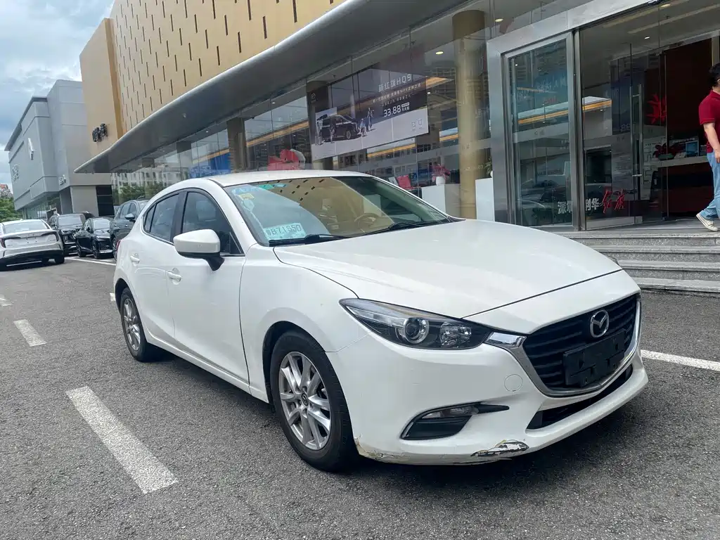 Mazda 3 Axela 2017 — фото 3