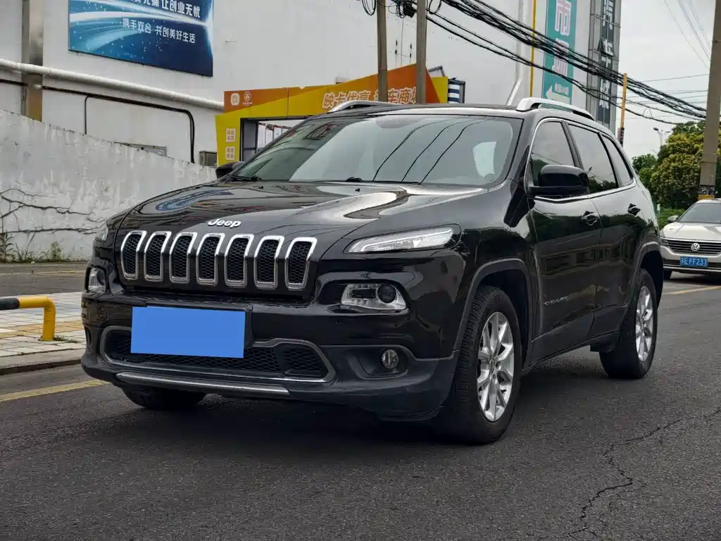 Jeep Cherokee 2017 — фото 1