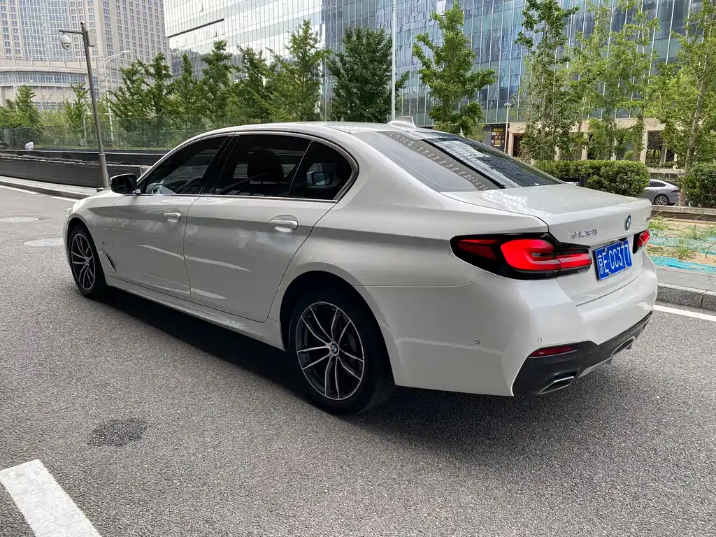 BMW 5 Series 2024