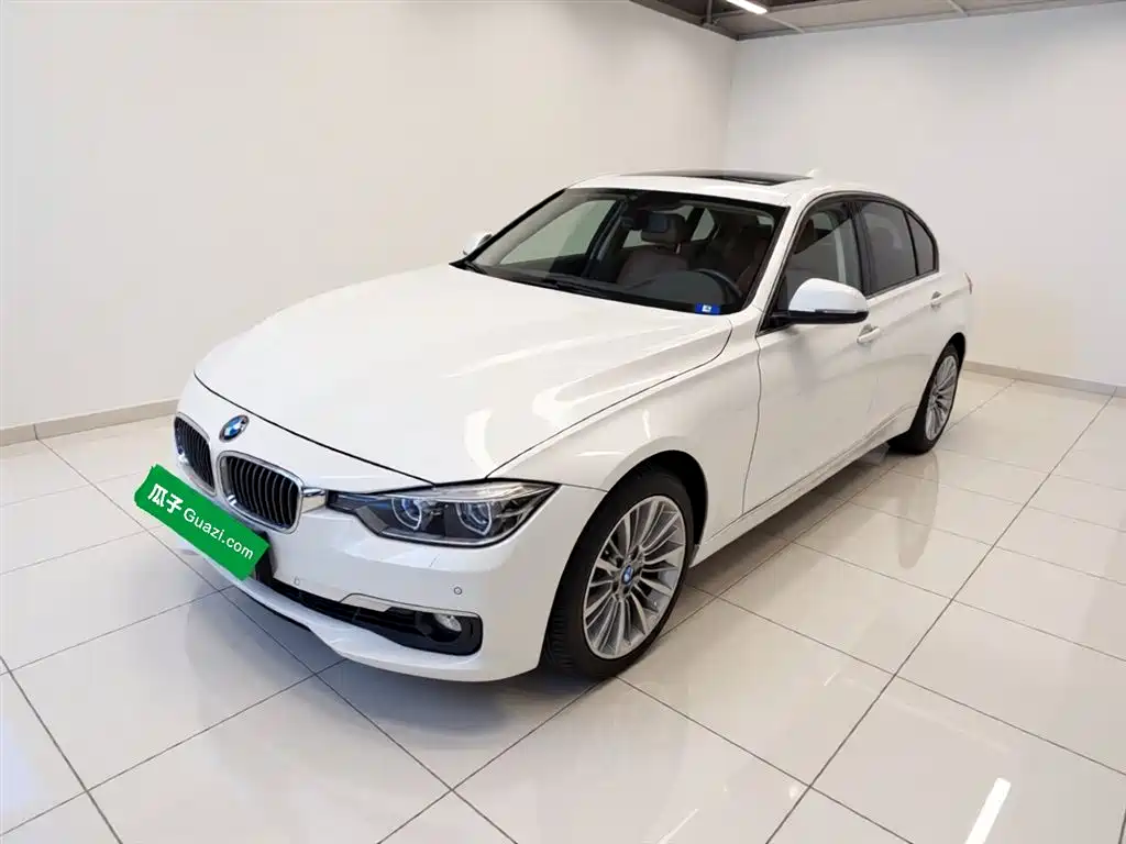 BMW 3 Series 2019 — фото 1