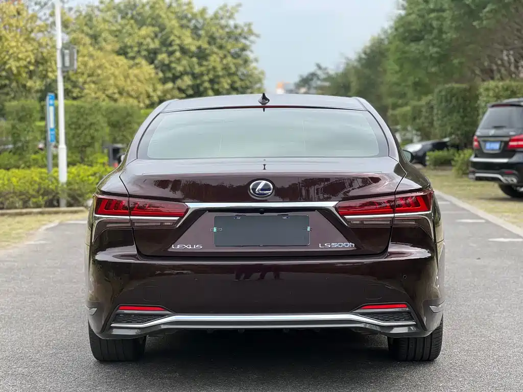 Lexus LS 2019 — фото 6