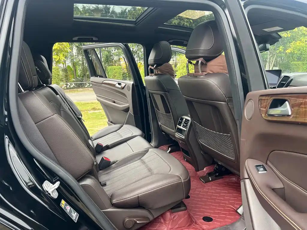 Mercedes-Benz GLS 2017 — фото 12