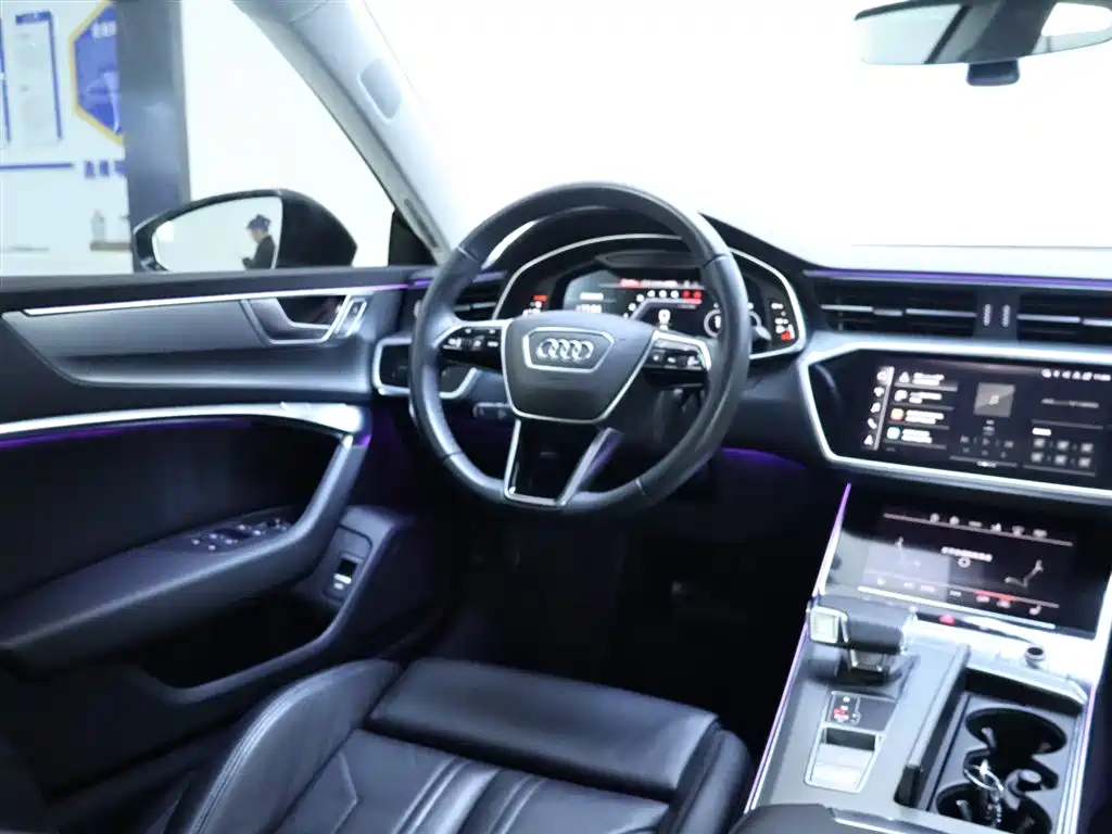 Audi A7 2021 — фото 14