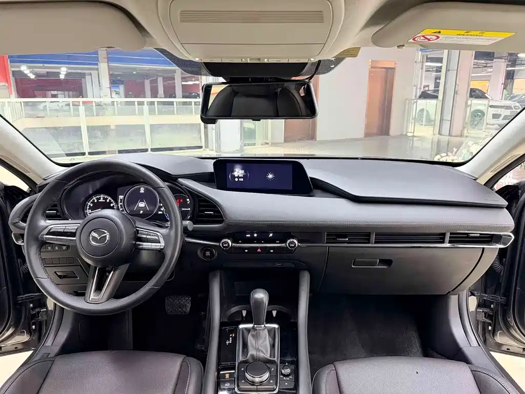 Mazda 3 Axela 2022